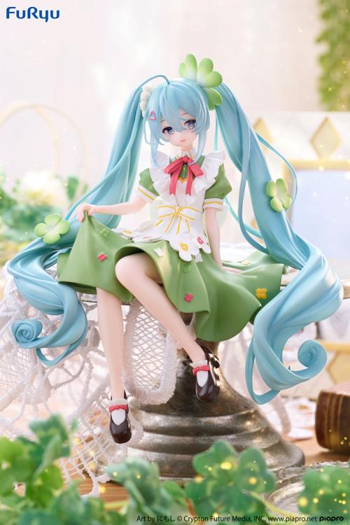 FURYU NOODLE STOPPER FIGURE HATSUNE MIKU (FLOWER FAIRY CLOVER) - VOCALOID