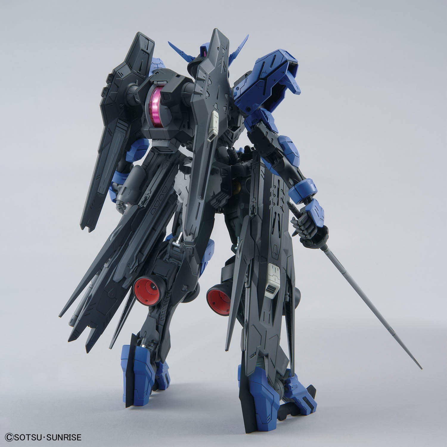 BANDAI MG 1/100 GUNDAM VIDAR