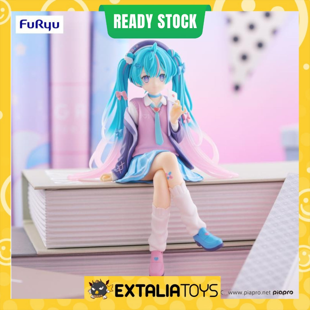 FURYU NOODLE STOPPER FIGURE HATSUNE MIKU (LOVE BLAZER NAVY COLOR VER.)