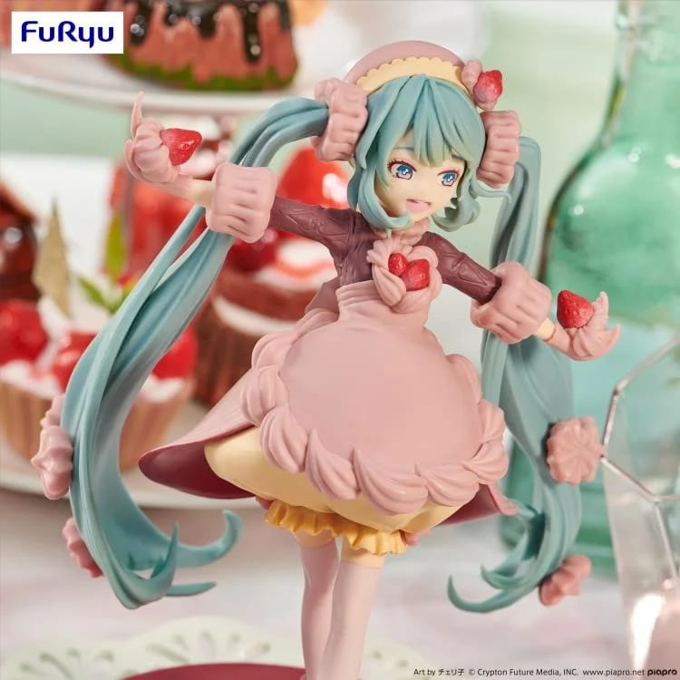 FURYU SWEETSWEETS SERIES FIGURE HATSUNE MIKU (STRAWBERRY CHOCOLATE SHORT VER.)