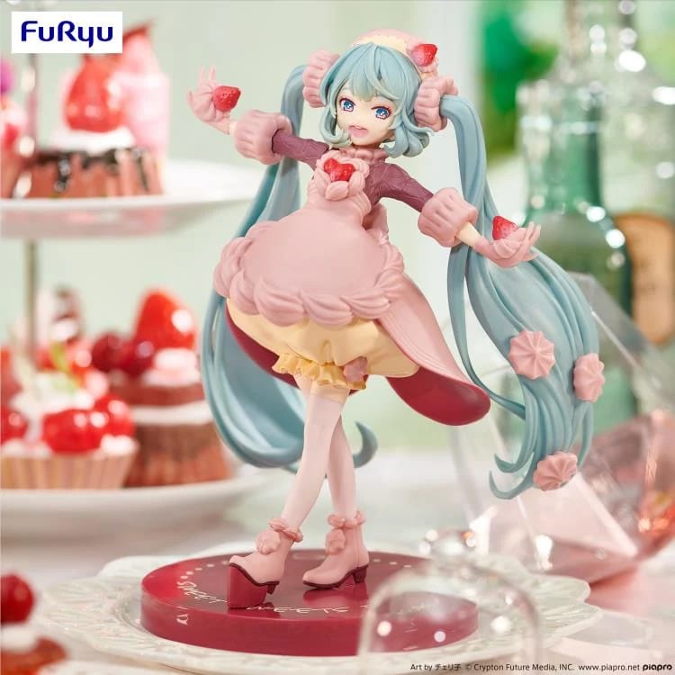 FURYU SWEETSWEETS SERIES FIGURE HATSUNE MIKU (STRAWBERRY CHOCOLATE SHORT VER.)