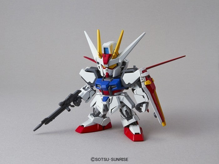 BANDAI SD GUNDAM EX-STANDARD AILE STRIKE GUNDAM