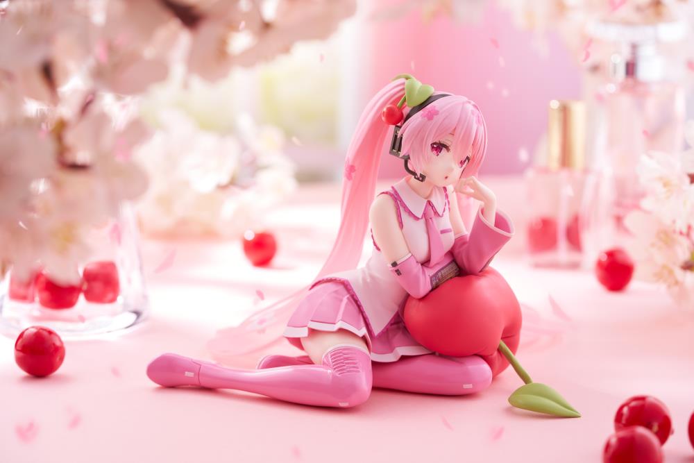 TAITO DESKTOP CUTE FIGURE SAKURA MIKU (CHERRY CUSHION VER.) - VOCALOID