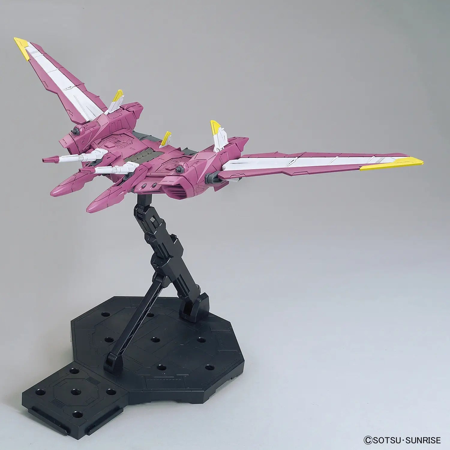 BANDAI MG 1/100 JUSTICE GUNDAM
