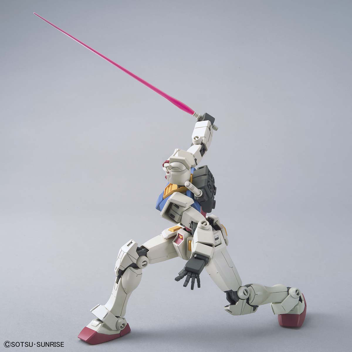 BANDAI HG 1/144 RX-78-2 GUNDAM [BEYOND GLOBAL]